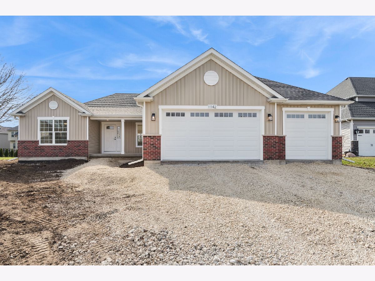 Homes For Sale Heartland Circle Yorkville Illinois, 1142 Kate Drive