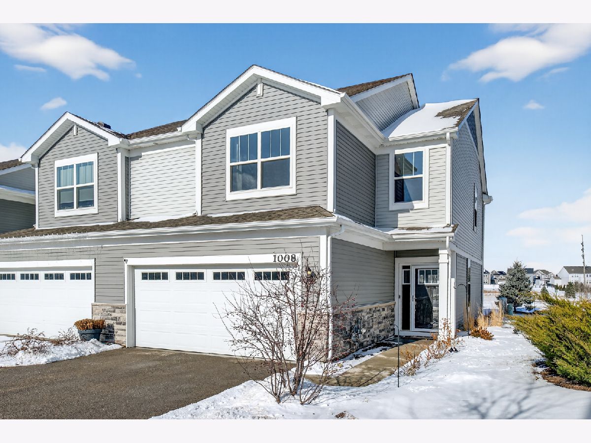  For Sale South Elgin Illinois, 1008 Moraine Drive