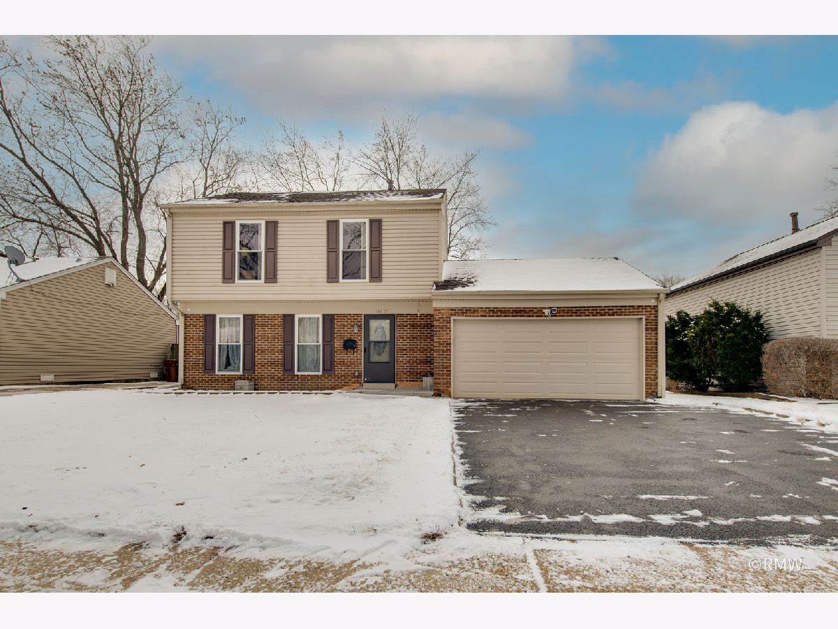  For Sale Glendale Heights Illinois, 147 Altgeld Avenue