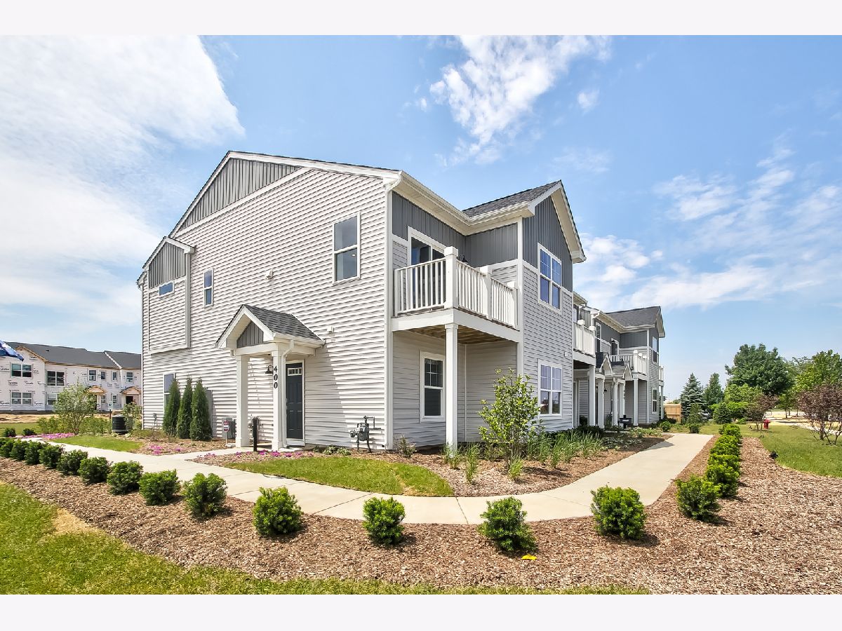  For Sale South Elgin Illinois, 400 Comstock Road