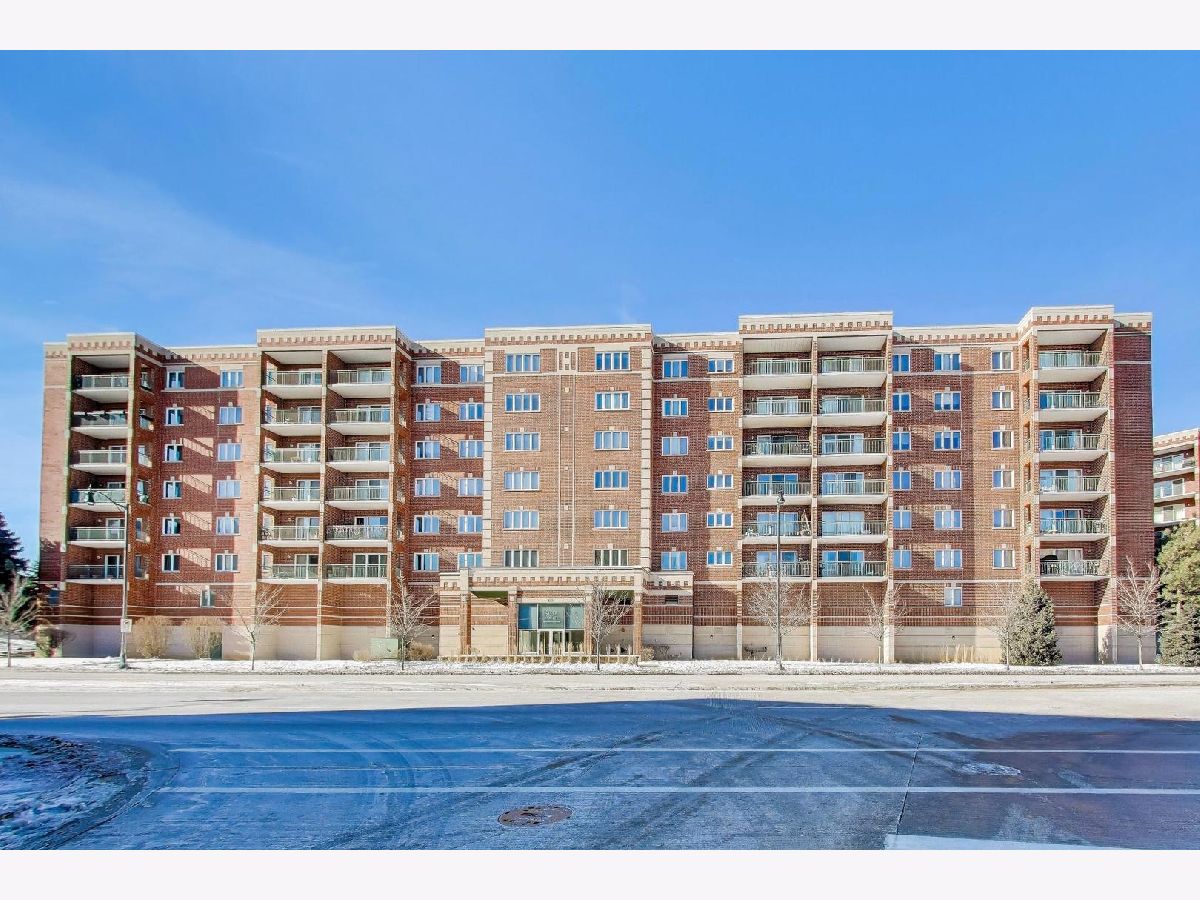  For Sale Des Plaines Illinois, 650 River Road