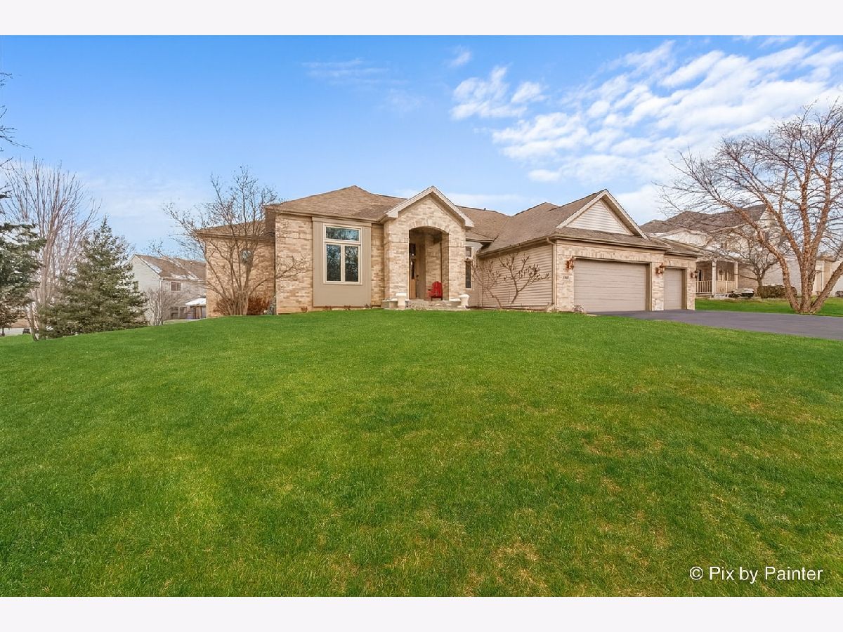 Homes & Townhomes For Sale Woodland Ridge Antioch Illinois, 1303 Morning Dove Lane