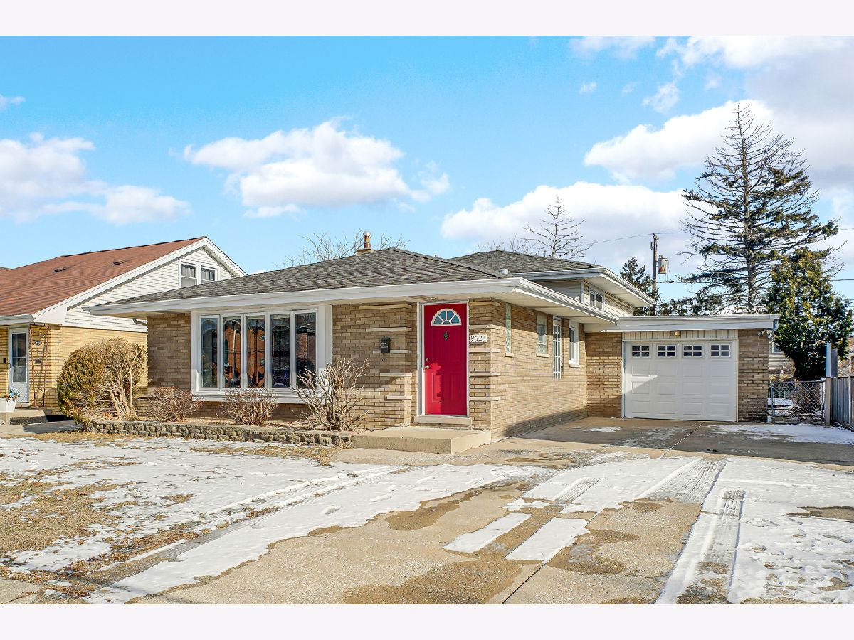  For Sale Oak Lawn Illinois, 9523 Kostner Avenue