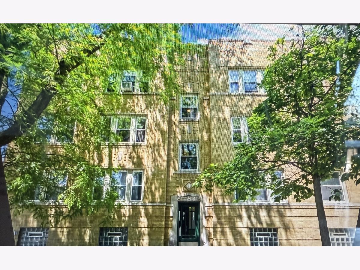  Rented Chicago Illinois, 3742 Berteau