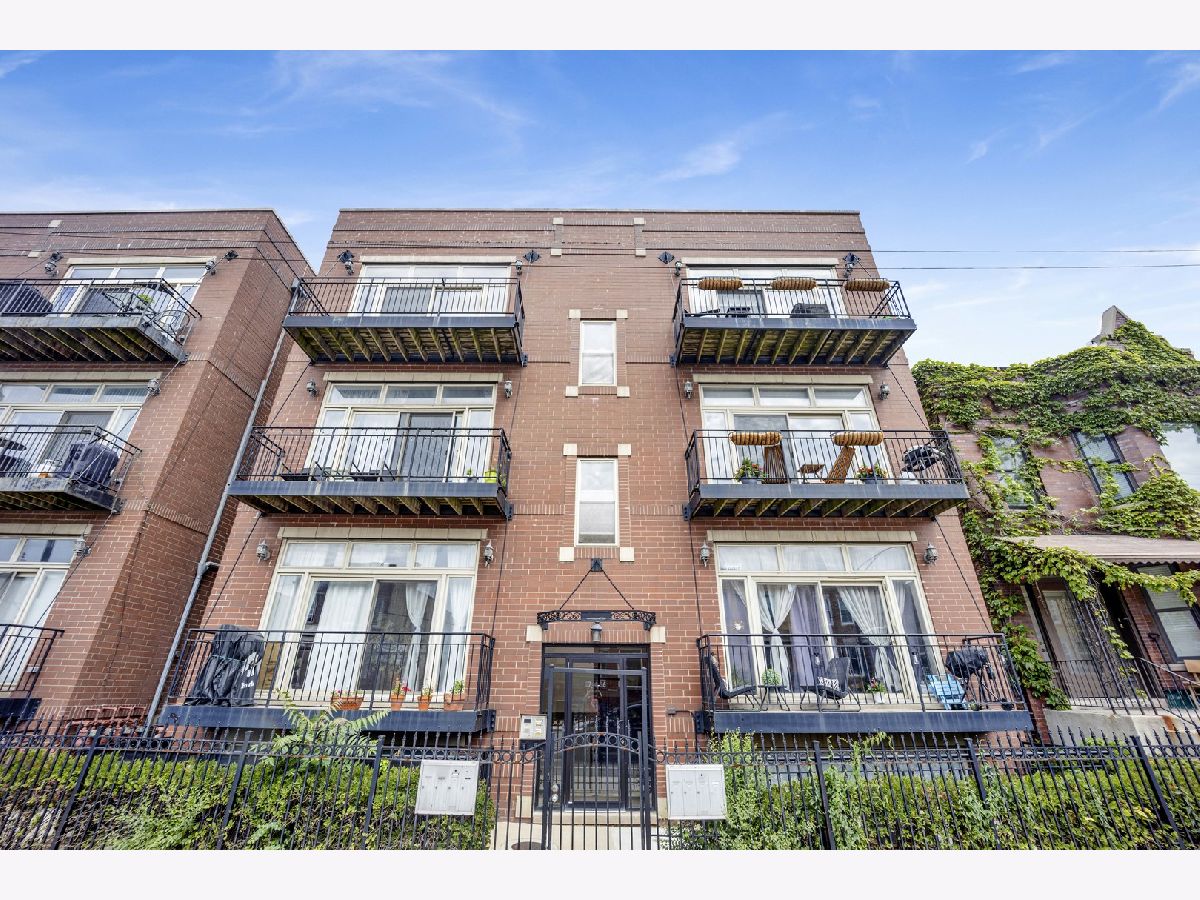  For Rent Chicago Illinois, 2736 Belmont