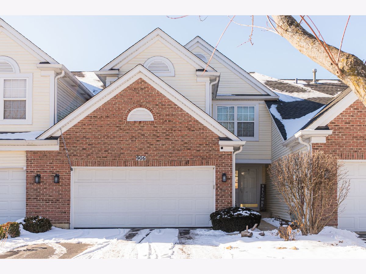  For Sale West Chicago Illinois, 906 Ainsley Drive