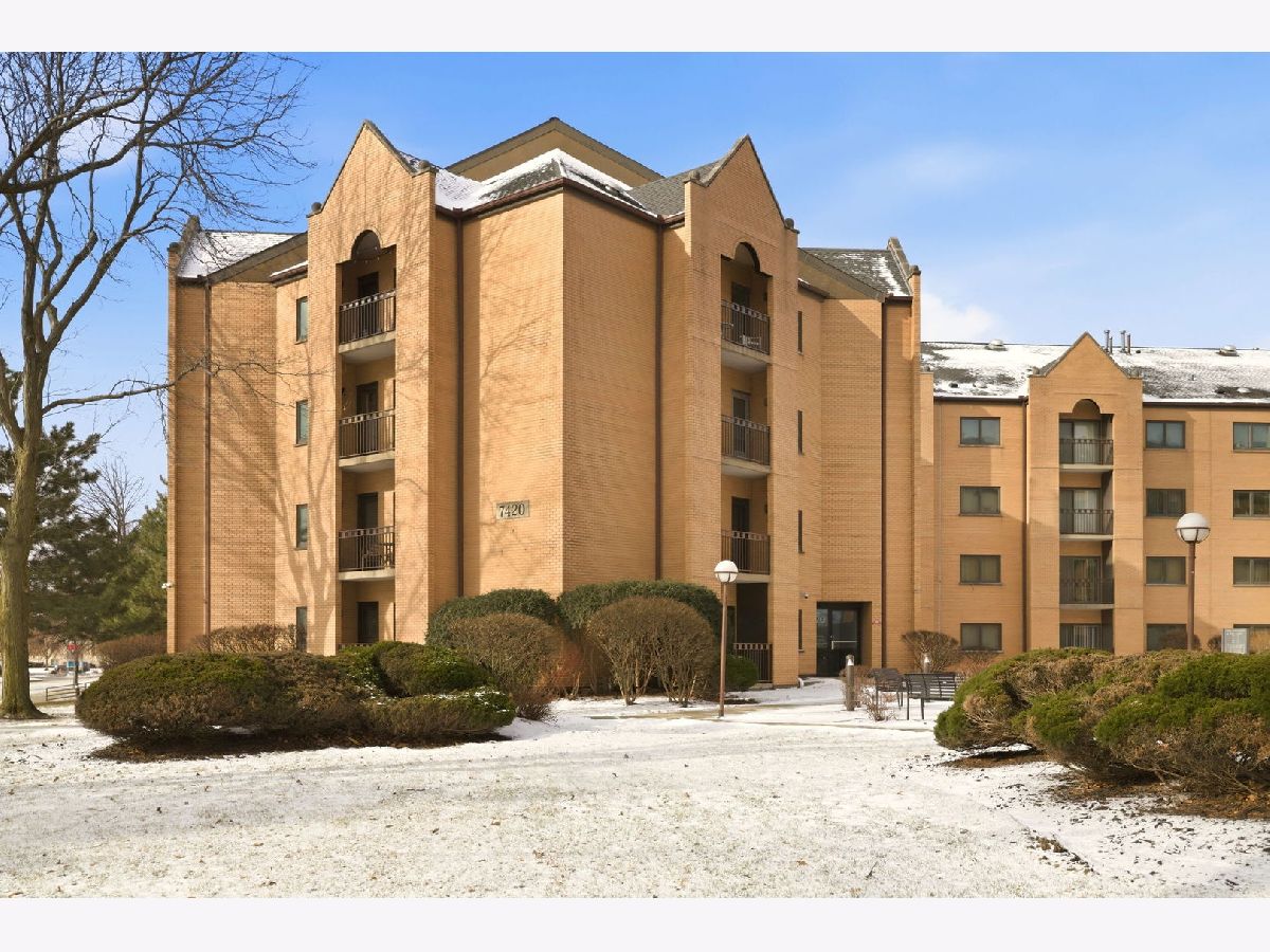  For Sale Harwood Heights Illinois, 7420 Lawrence Avenue