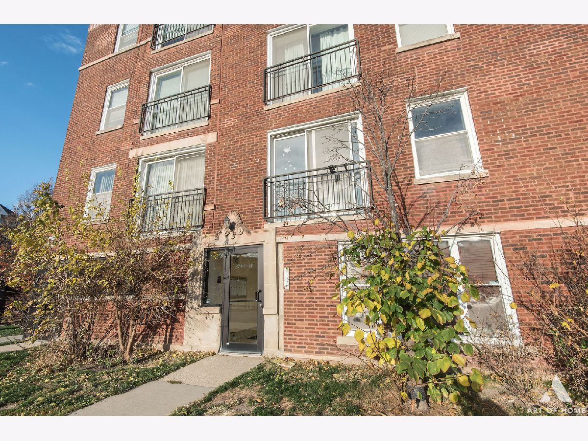  Rented Chicago Illinois, 3737 Milwaukee