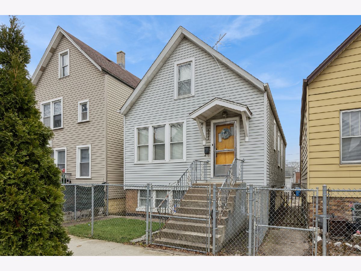  For Sale Chicago Illinois, 4822 Seeley Avenue