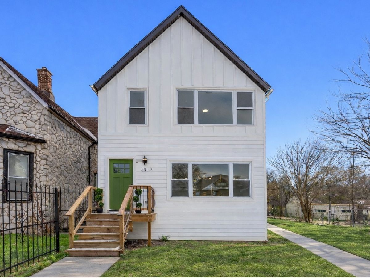  For Sale Chicago Illinois, 9319 Merrill Avenue