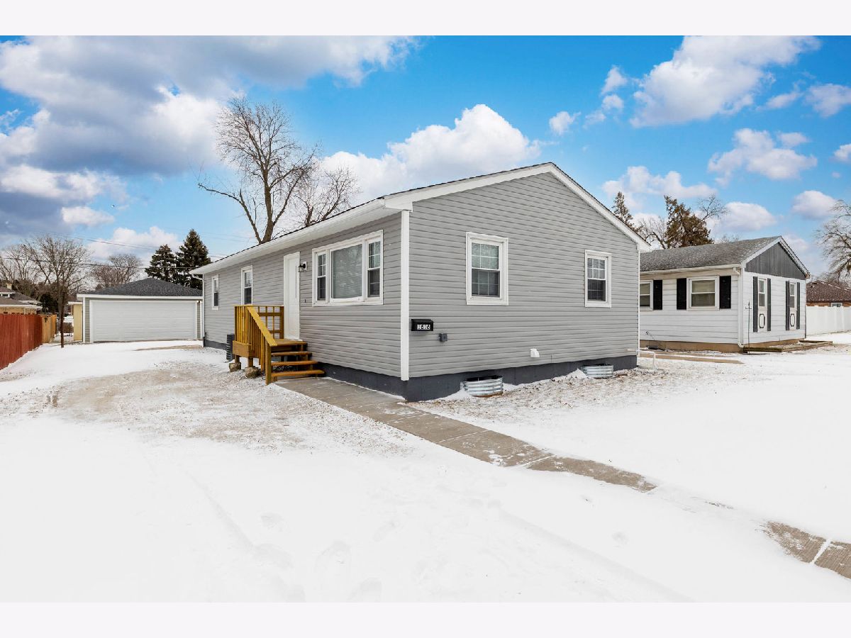  For Sale Crest Hill Illinois, 1616 Wilcox Street