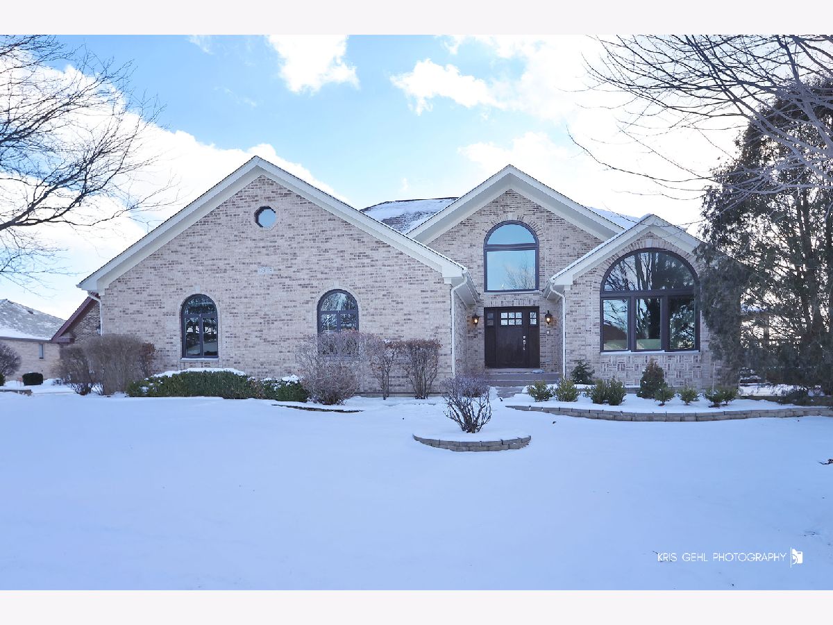  For Sale Lakewood Illinois, 9313 Loch Glen Drive