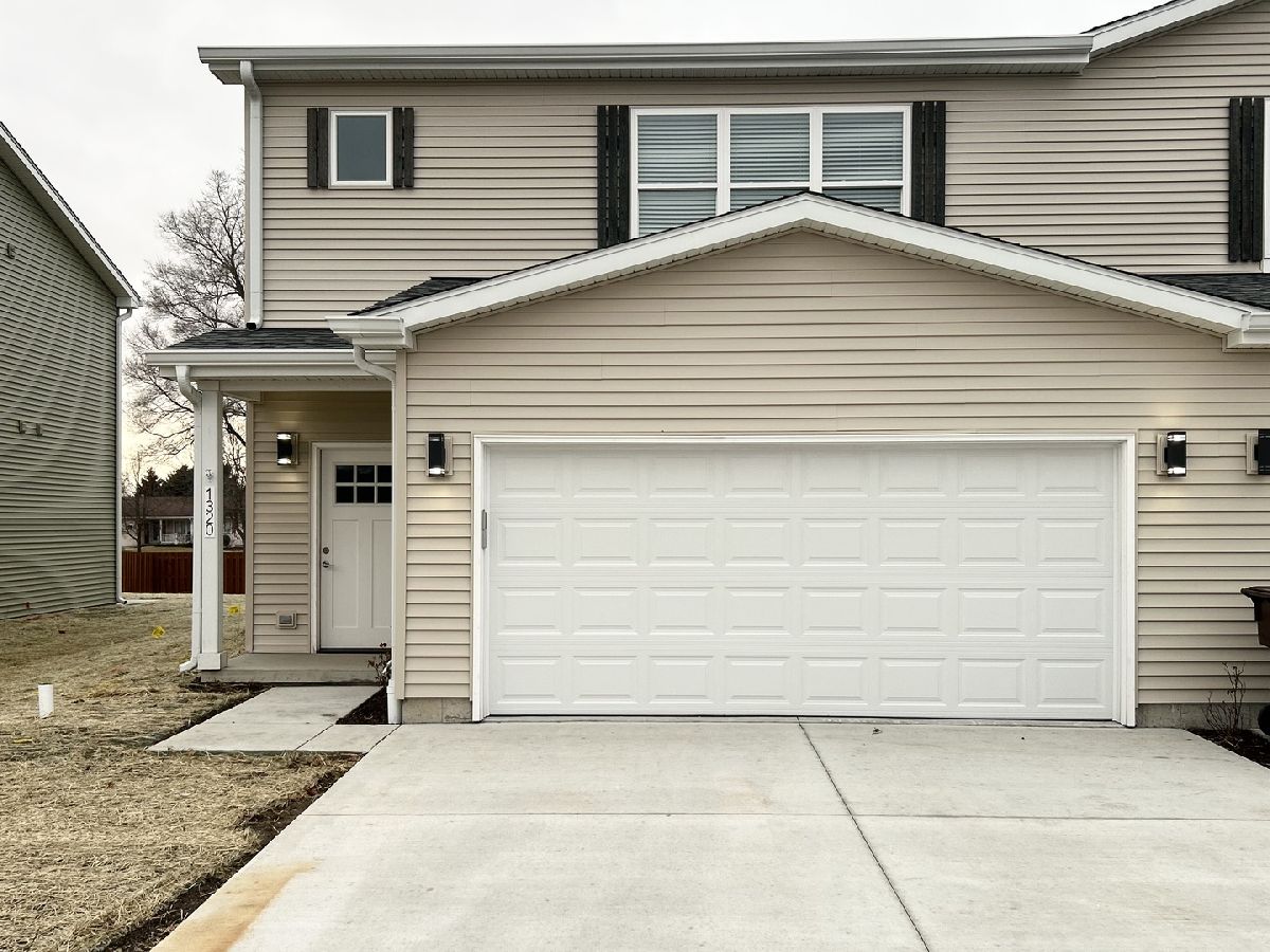  For Rent Harvard Illinois, 1320 8th