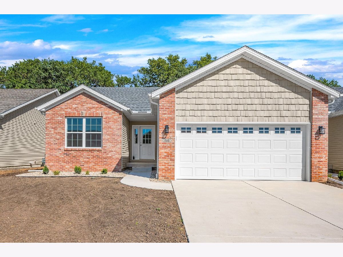 Condos & Townhomes & Homes For Sale Prairie Gardens Normal Illinois, 218 Cassidy Road