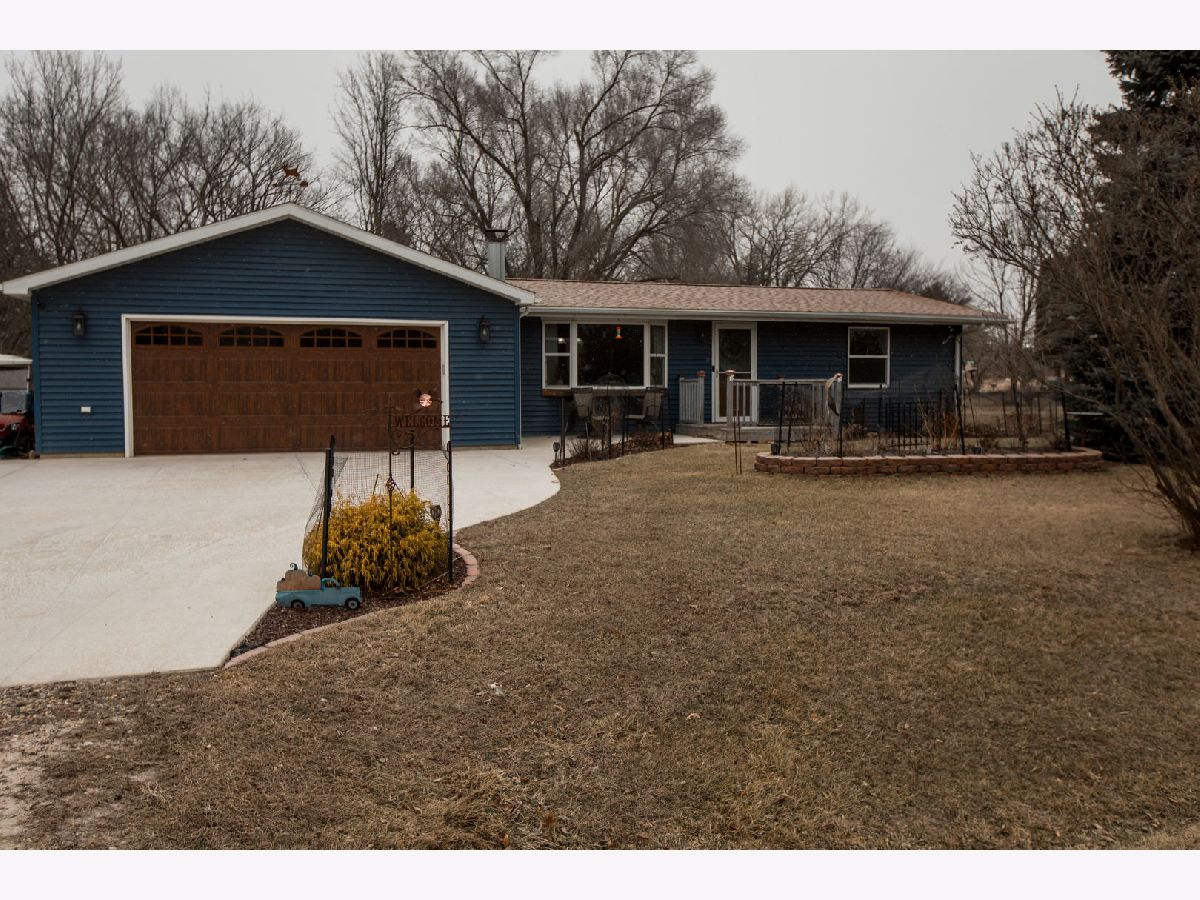 For Sale Varna Illinois, 415 Sunnyslope Drive