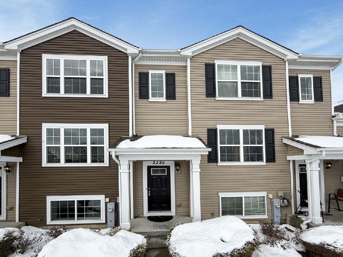  For Rent Pingree Grove Illinois, 2385 Upland