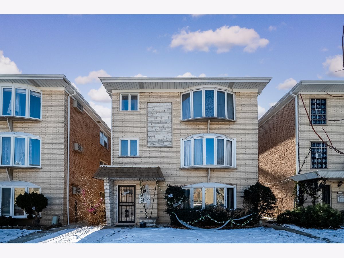  For Sale Chicago Illinois, 8611 Summerdale Avenue