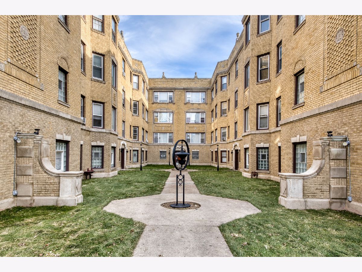  For Rent Chicago Illinois, 7377 Damen