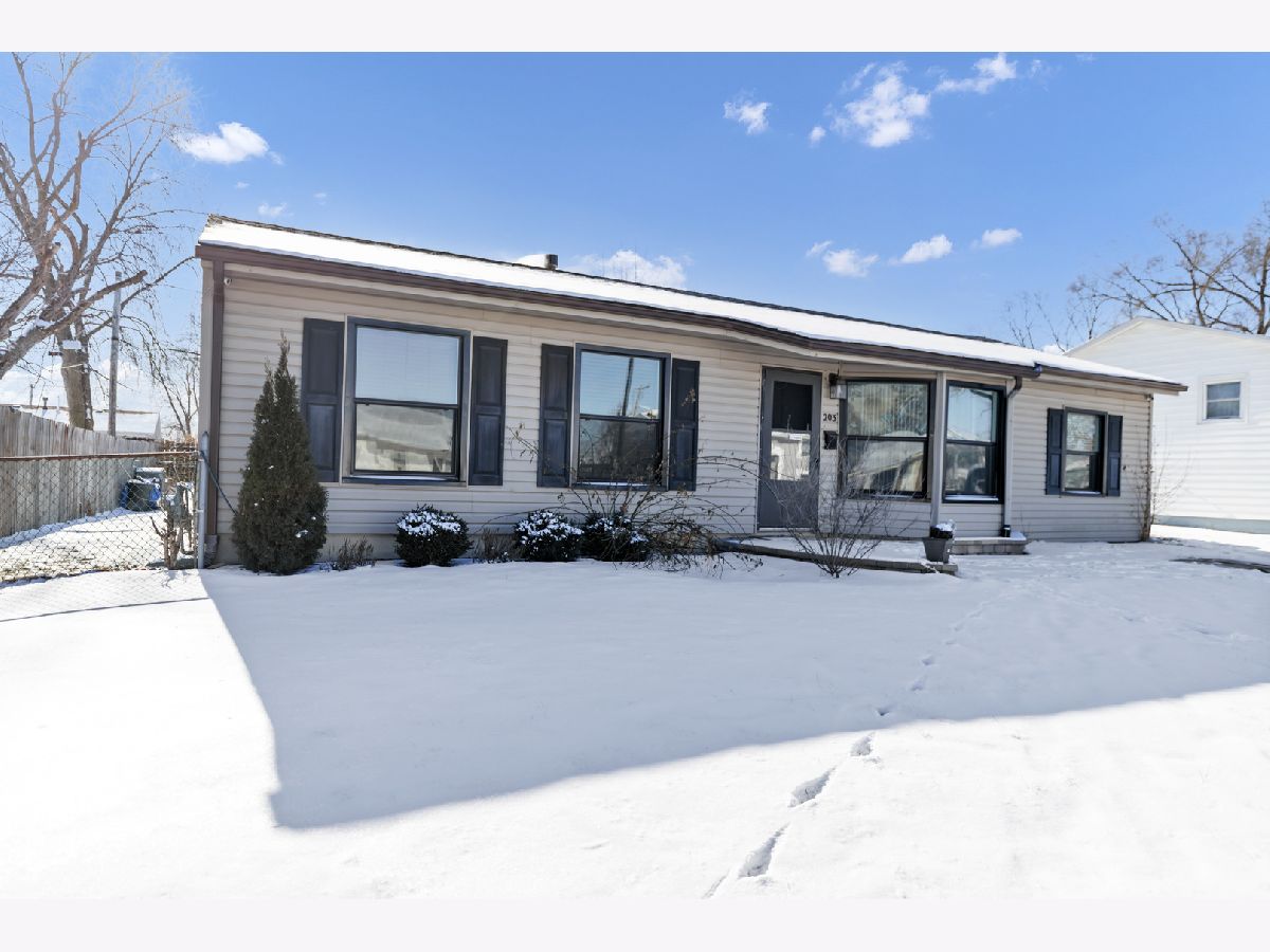  For Sale Romeoville Illinois, 203 Murphy Drive