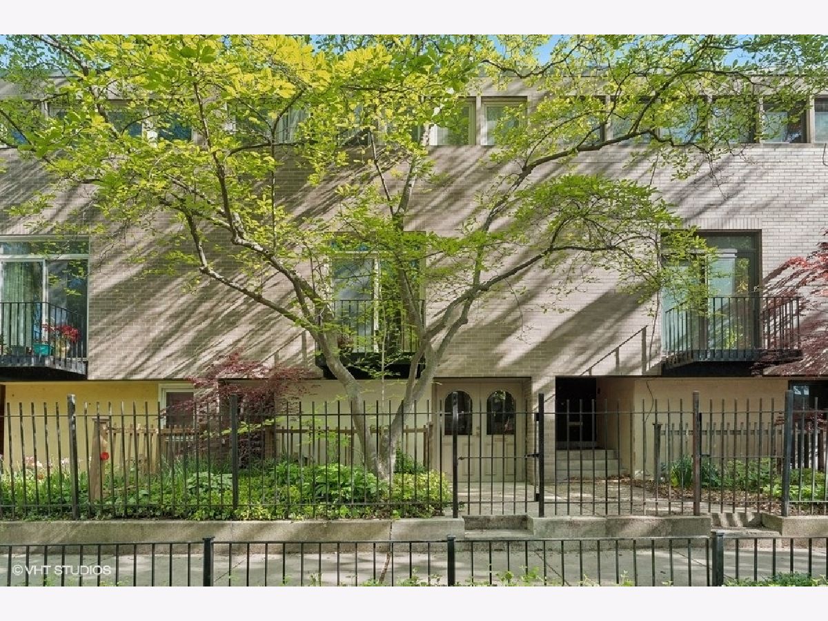  For Sale Chicago Illinois, 1470 56th Street
