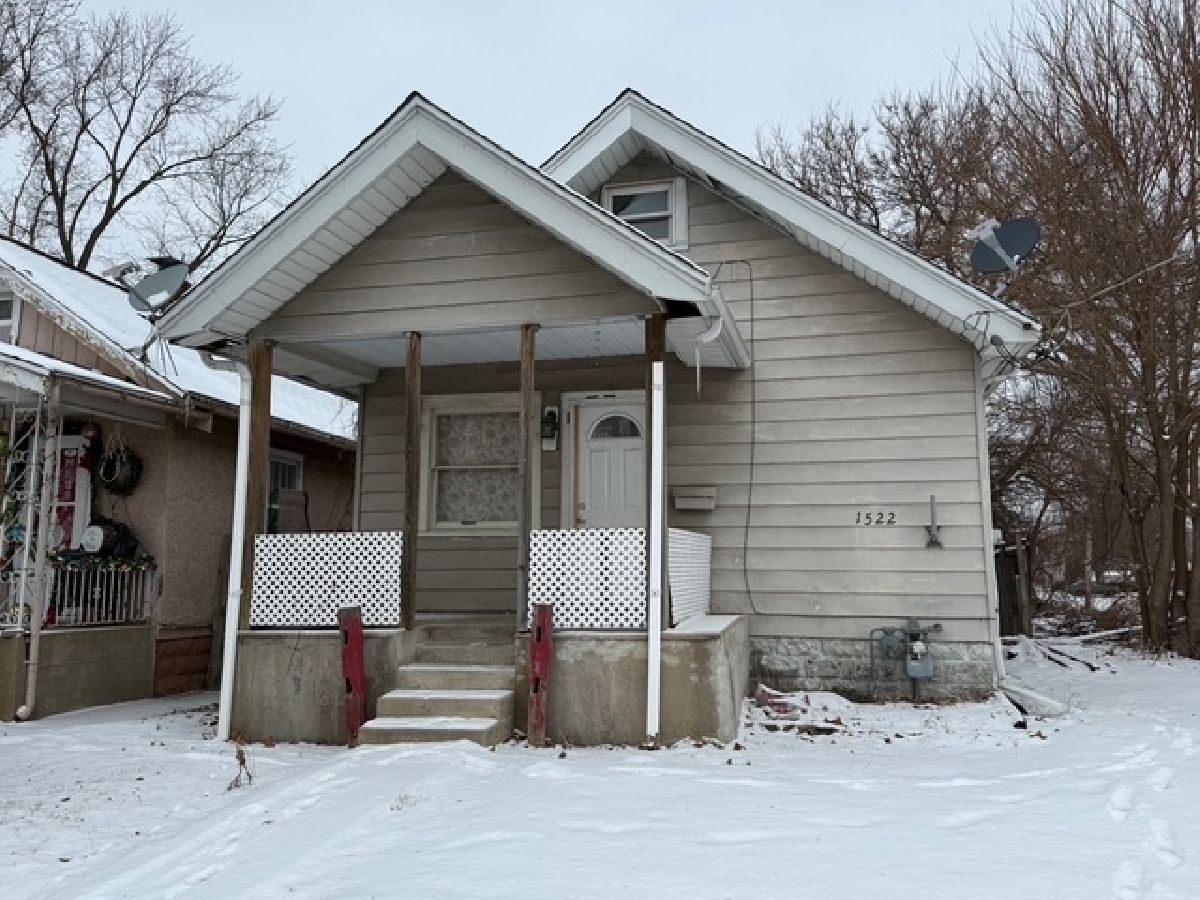  For Sale Rockford Illinois, 1522 18th Avenue