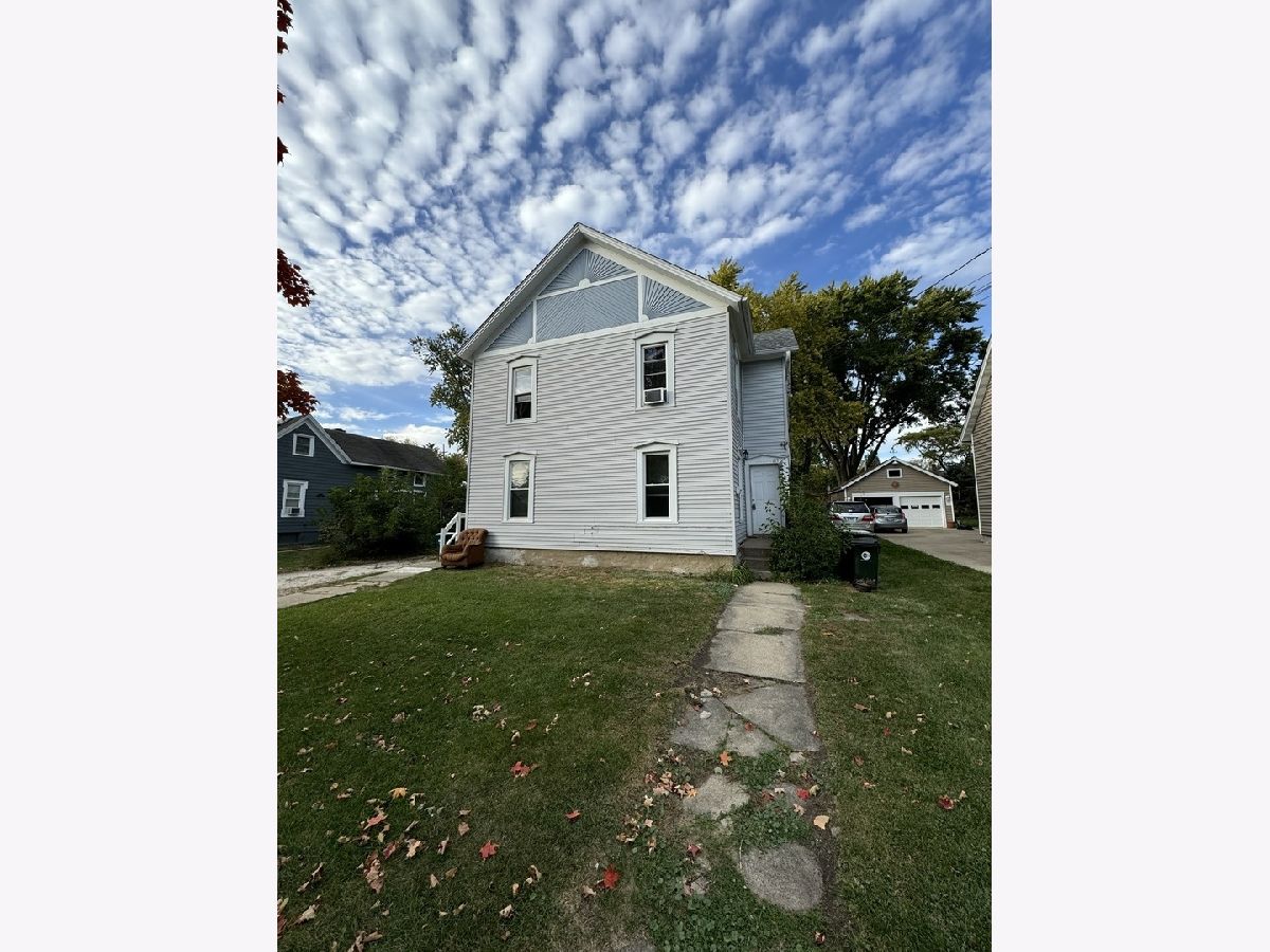  Rented Batavia Illinois