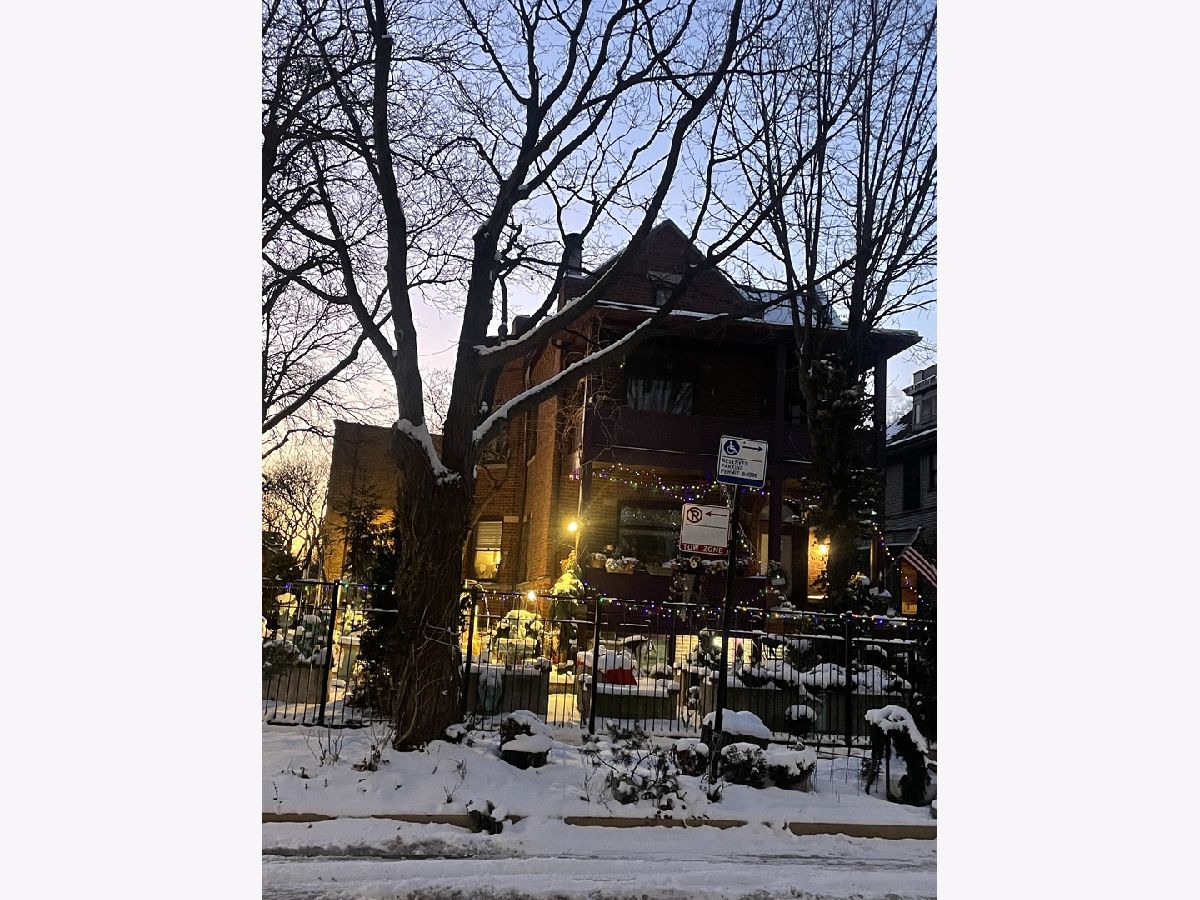  Rented Chicago Illinois, 5202 Lakewood