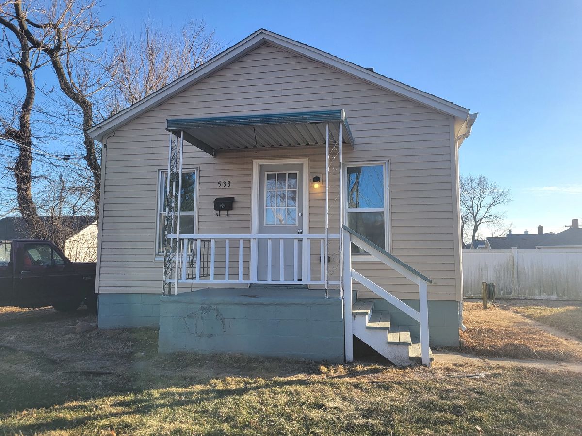  Rented Ottawa Illinois, 533 Deleon