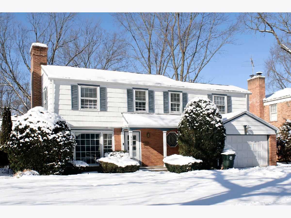  For Sale Skokie Illinois, 9024 Karlov Avenue