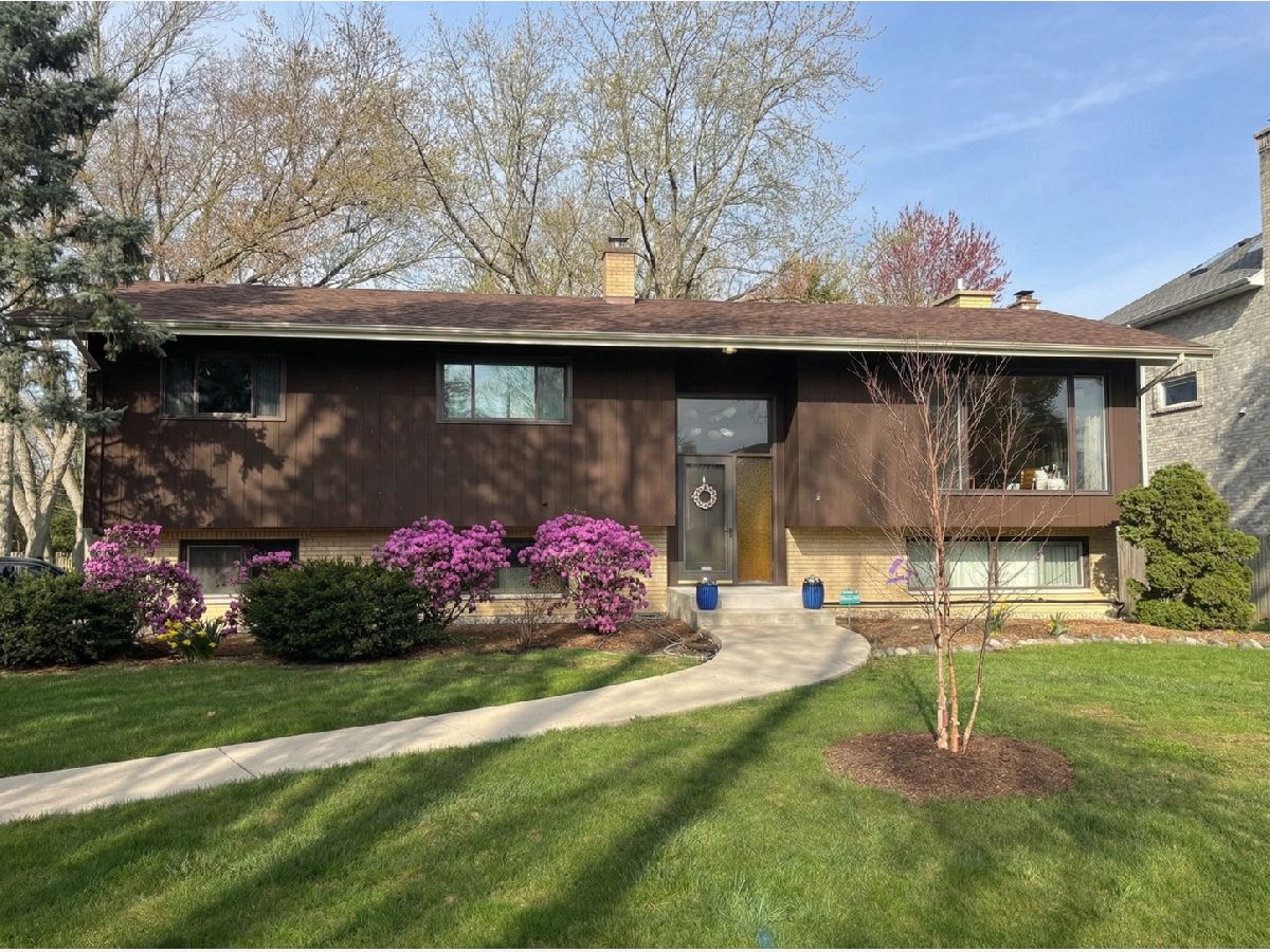 Homes For Sale Lawn Meadow Naperville Illinois, 611 Clover Court