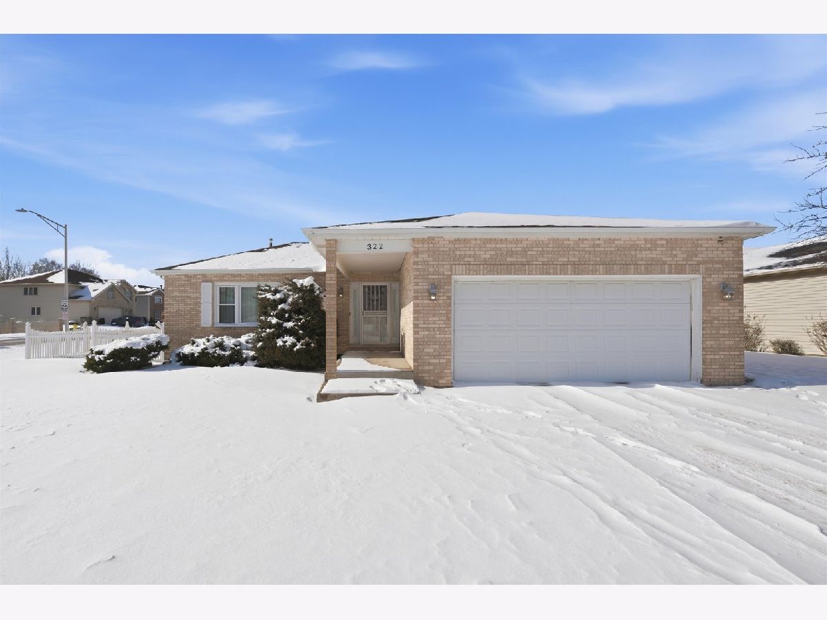 Homes & Condos & Townhomes For Sale Woodgate Matteson Illinois, 322 Central Avenue