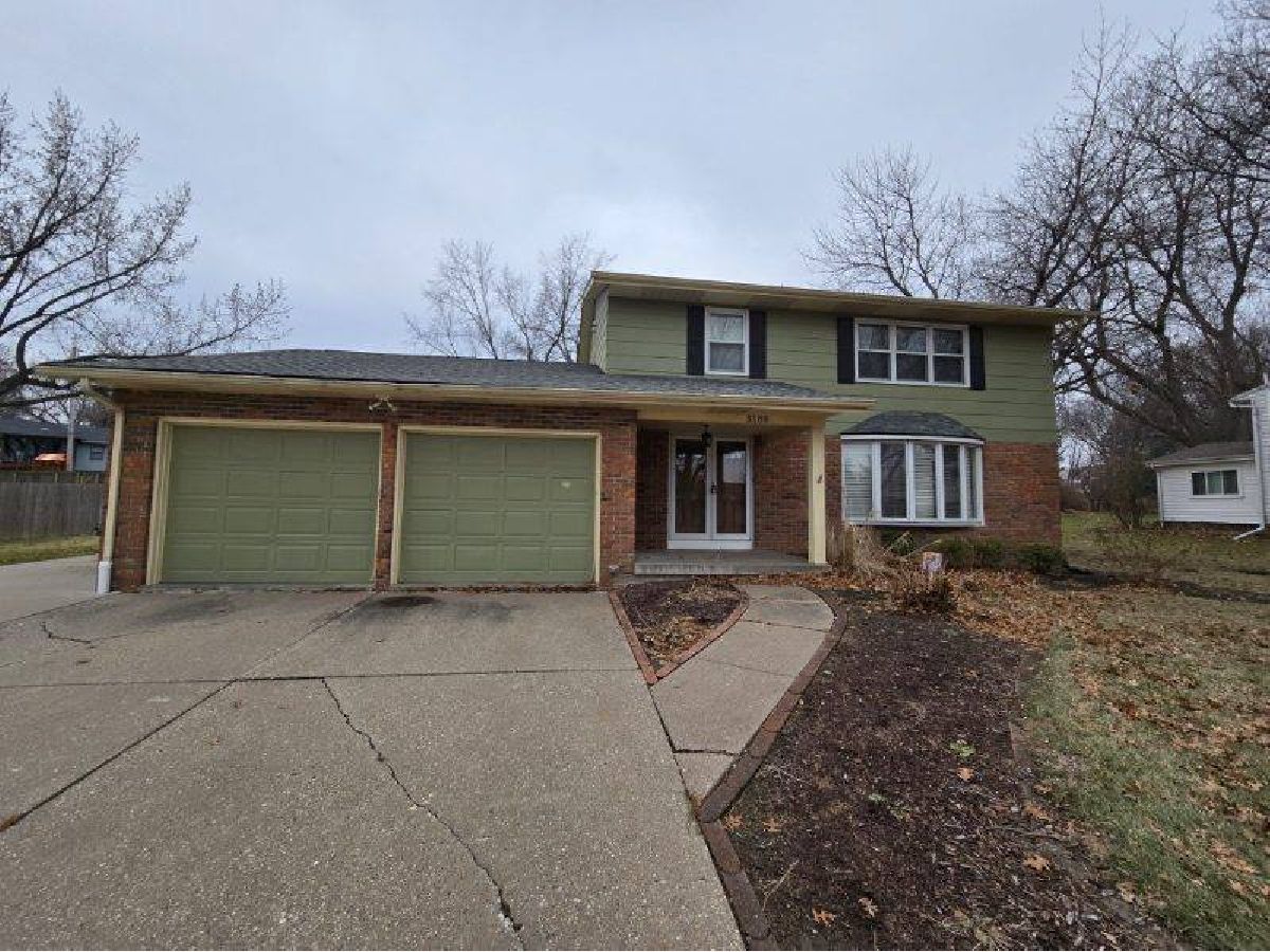  For Rent Bettendorf Iowa, 5109 Coachman