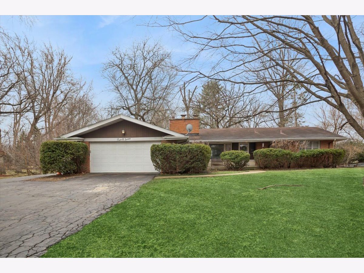  For Sale Roselle Illinois, 207 Town Acres Lane