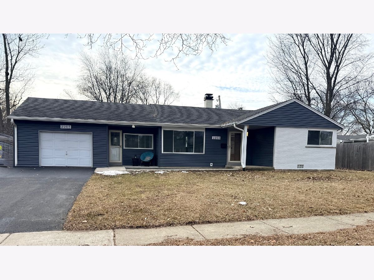  Rented Rolling Meadows Illinois, 2203 South