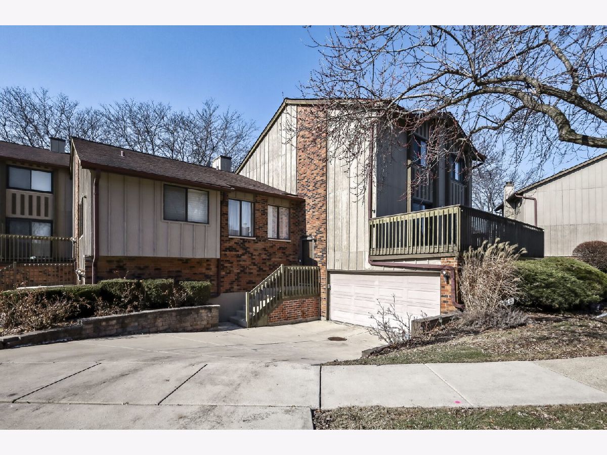  For Sale Willowbrook Illinois, 19 Portwine Road