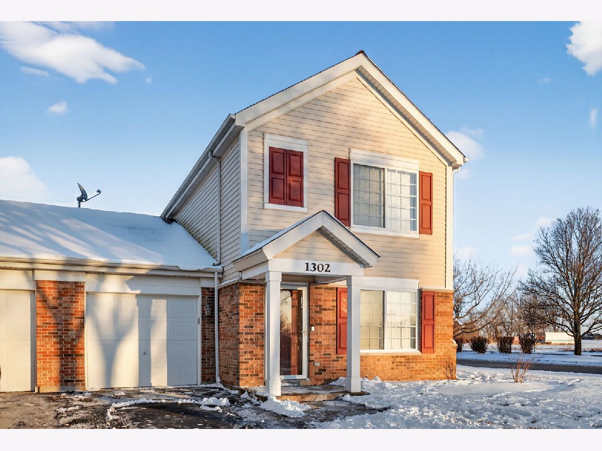  For Sale Minooka Illinois, 1302 Kettleson Drive