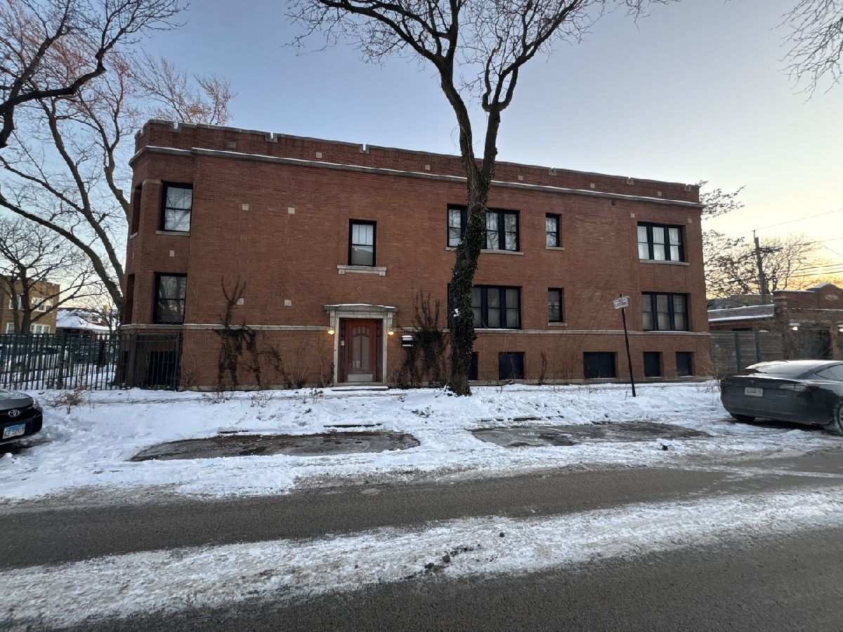  For Rent Chicago Illinois, 2437 North Shore