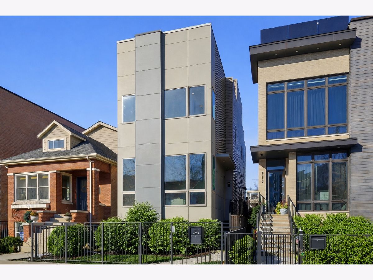  For Sale Chicago Illinois, 2234 Huron Street