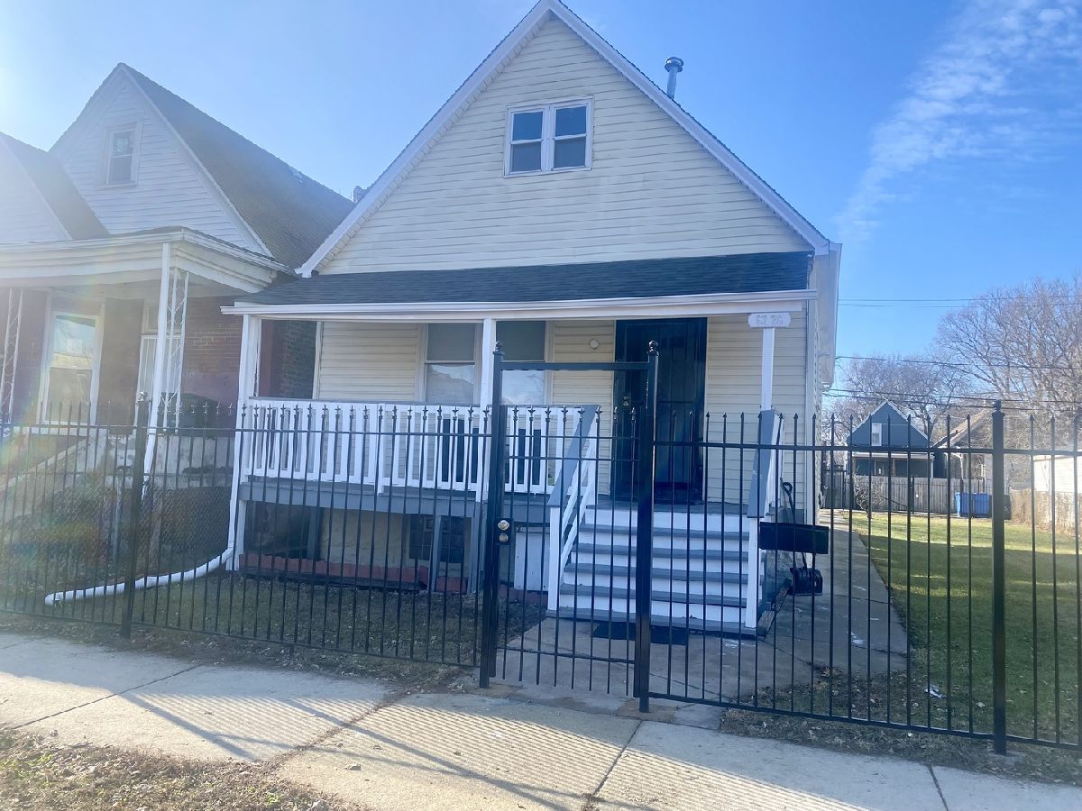  For Sale Chicago Illinois, 6336 Paulina Avenue