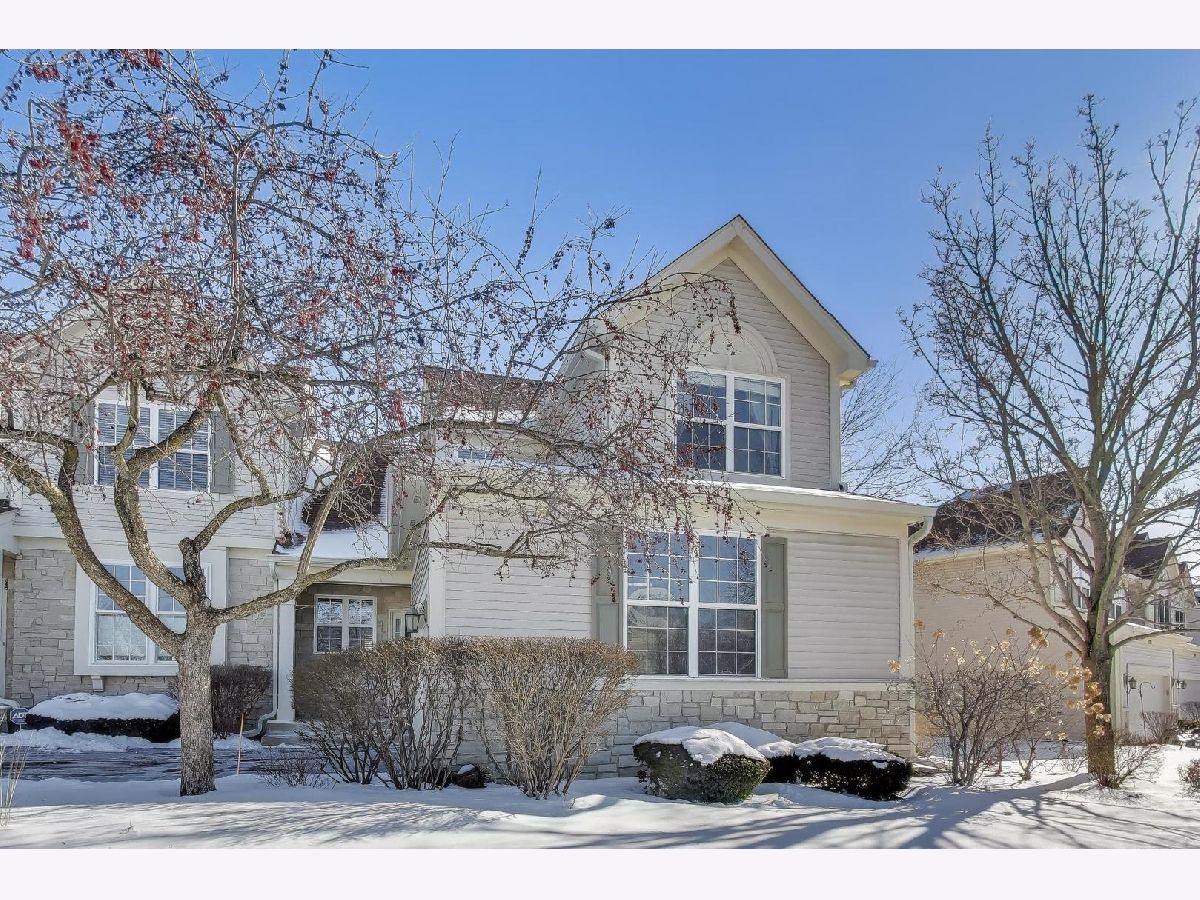 Homes & Townhomes For Sale Cedar Crossing Ii Lake Villa Illinois, 311 Berkshire Drive