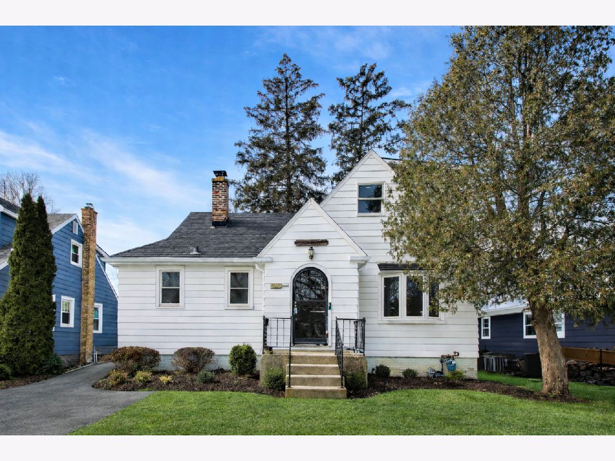  For Sale Downers Grove Illinois, 4238 Lindley Street