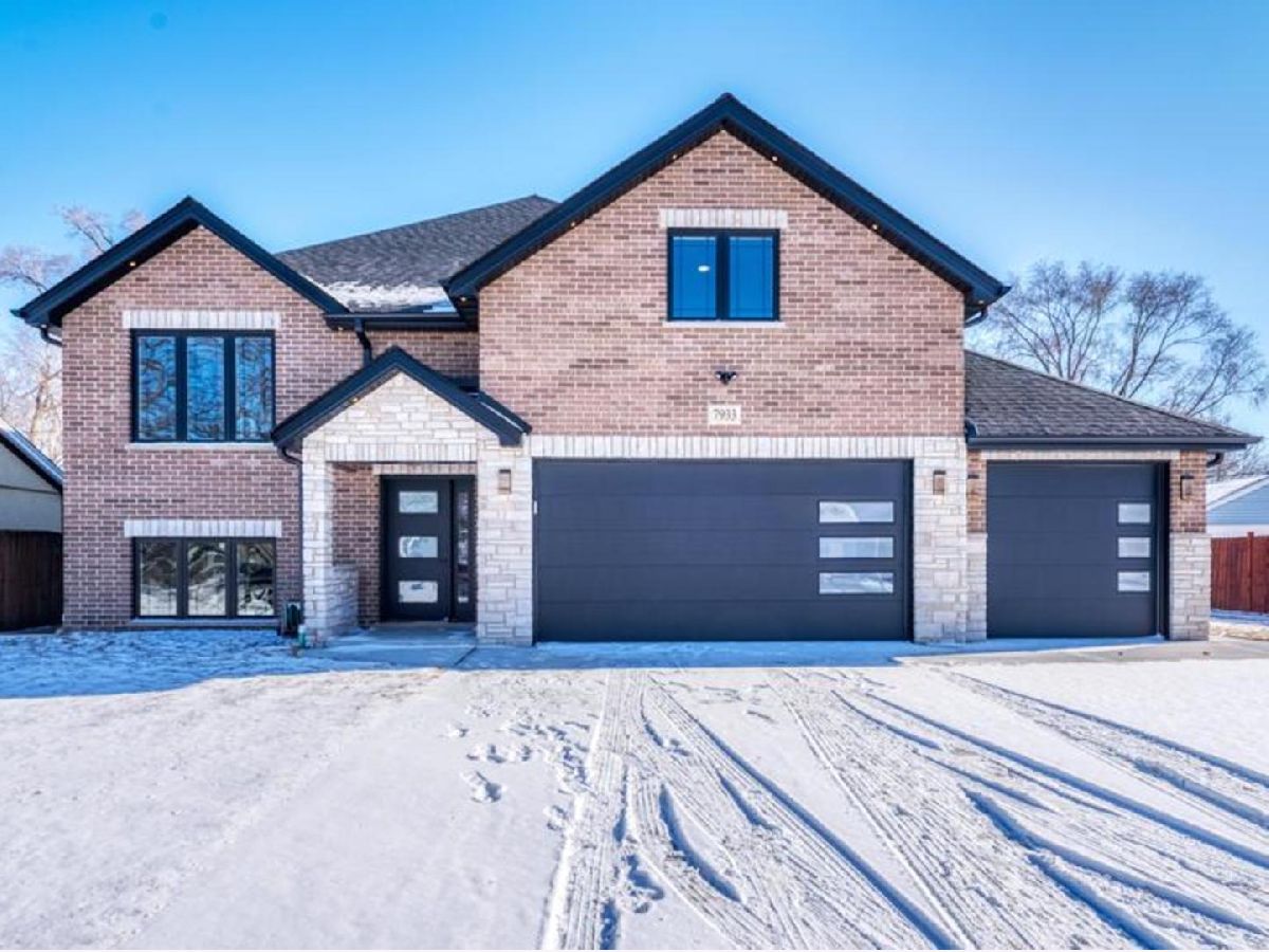  Sold Burbank Illinois, 7933 Lotus