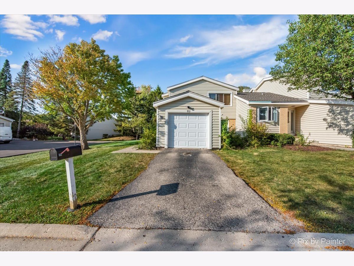  For Sale Hoffman Estates Illinois, 712 Scarbrough Circle