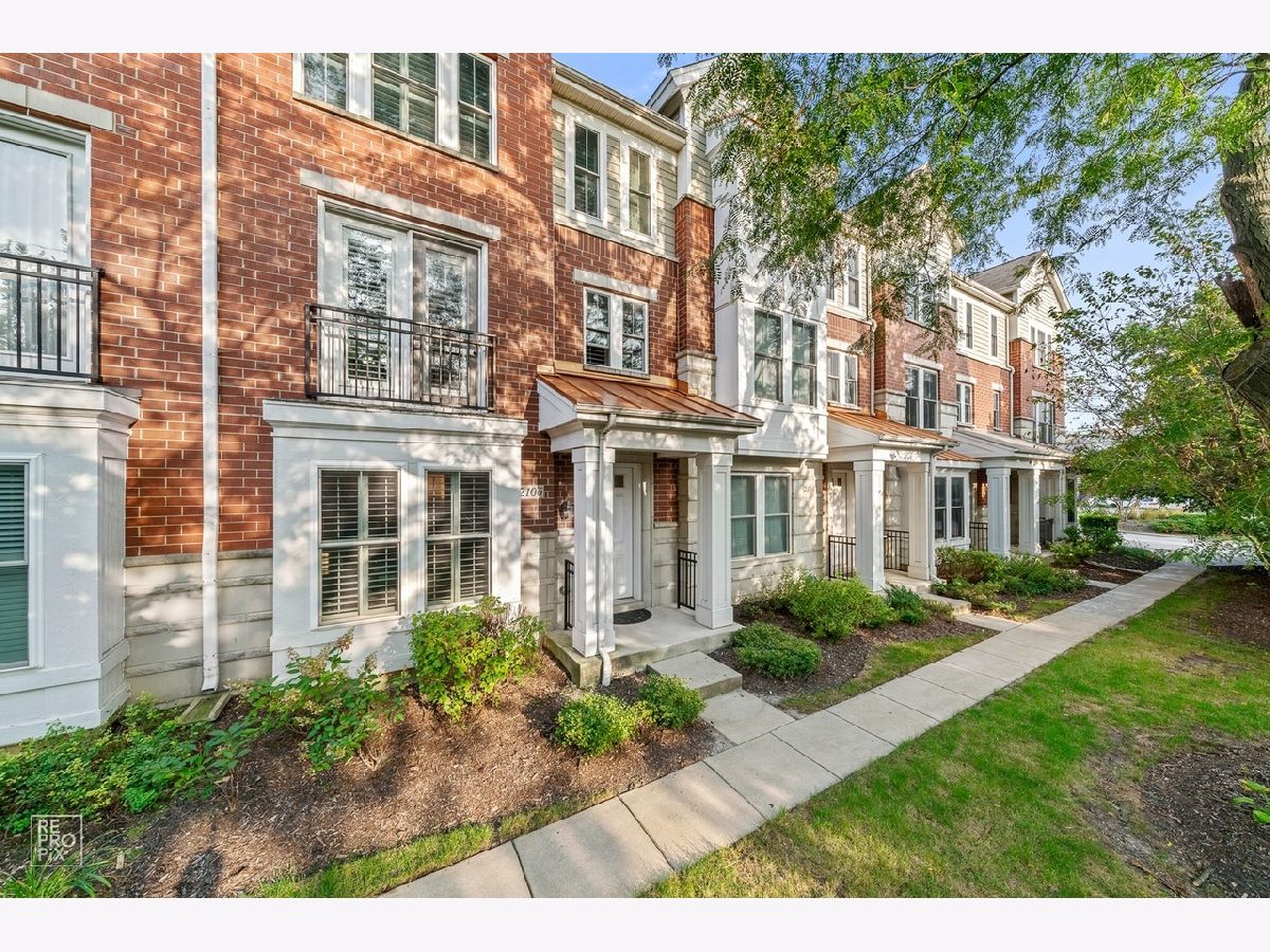  For Rent Arlington Heights Illinois, 2102 Crambourne