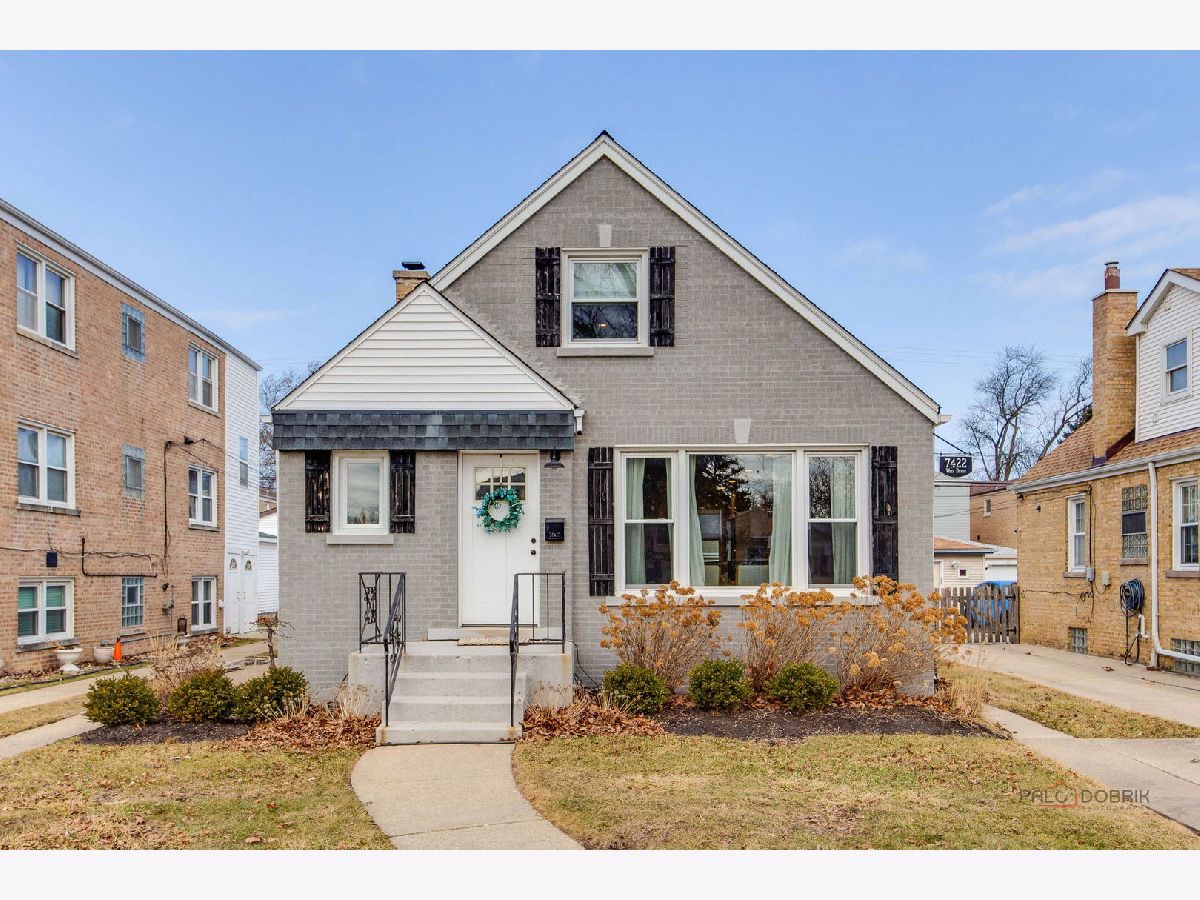  Sold Chicago Illinois, 7422 Devon