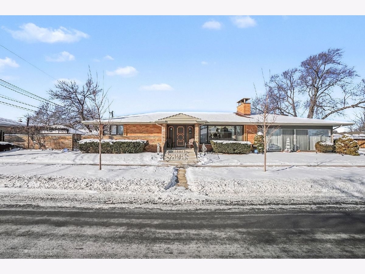  For Sale Oak Lawn Illinois, 5501 102nd Street