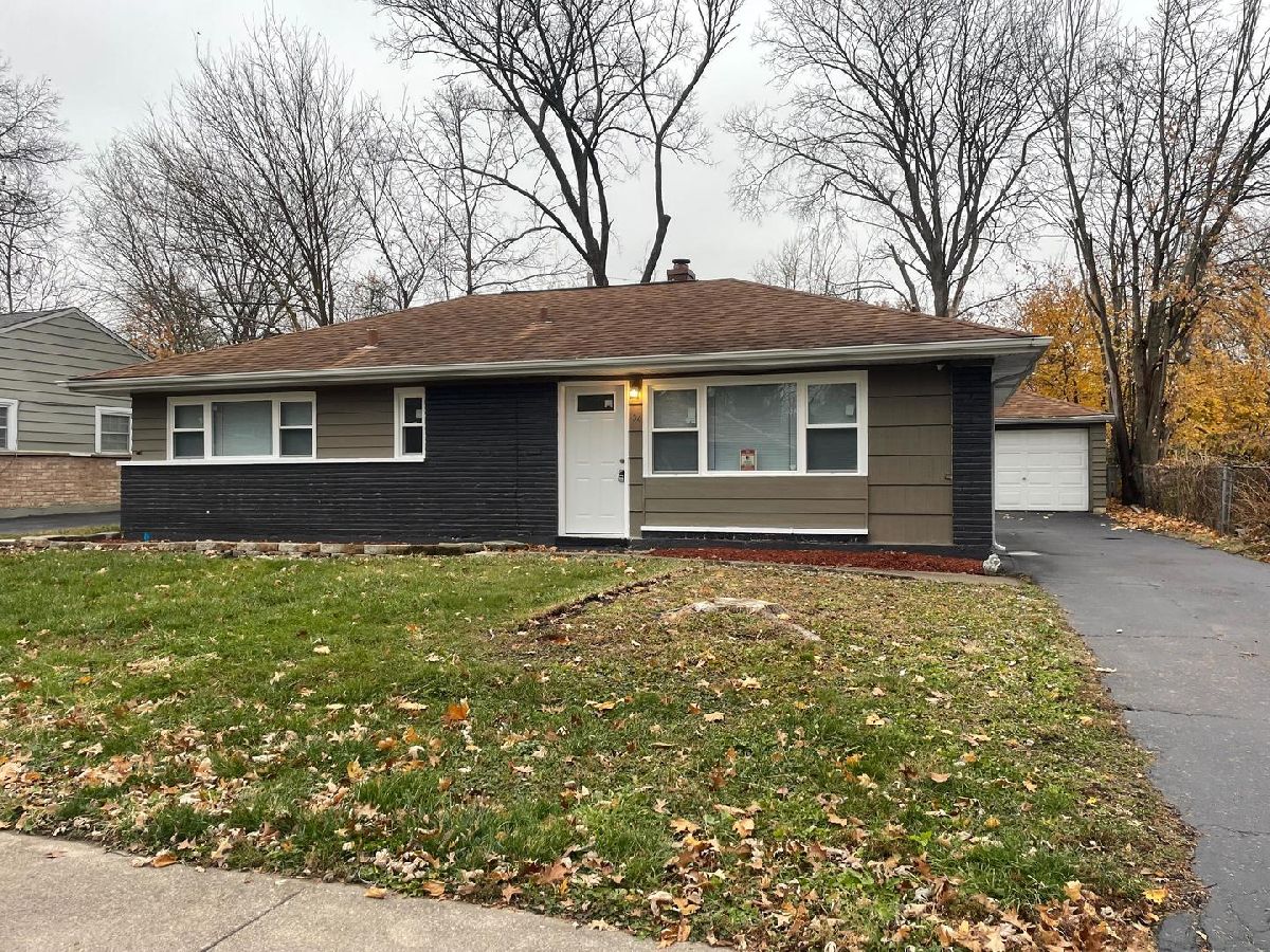  For Sale Park Forest Illinois, 104 Nanti Street