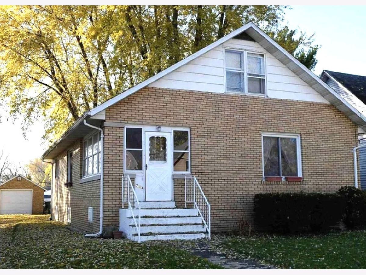  For Sale Galesburg Illinois, 744 Brooks Street