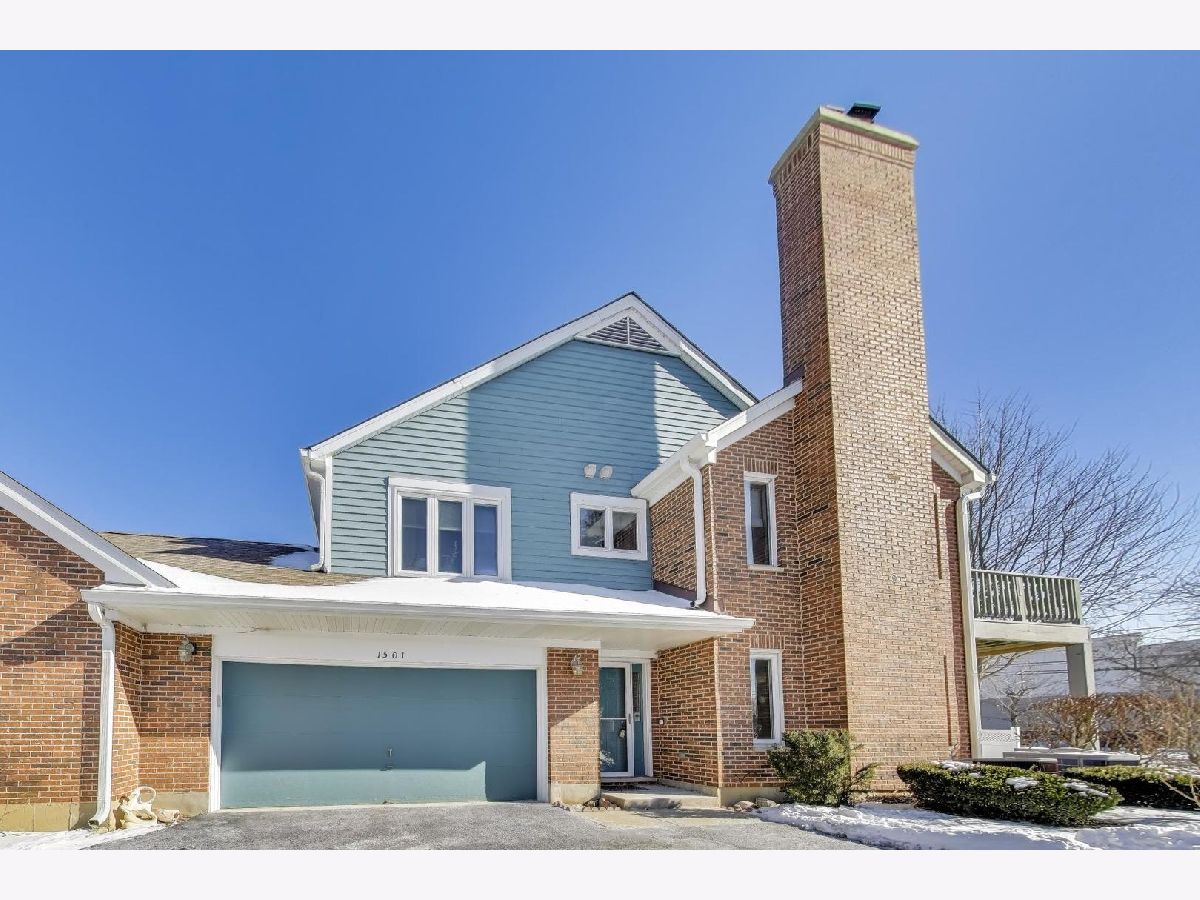 Townhomes & Condos & Homes For Sale Arlington On The Ponds Arlington Heights Illinois, 1501 Courtland Drive