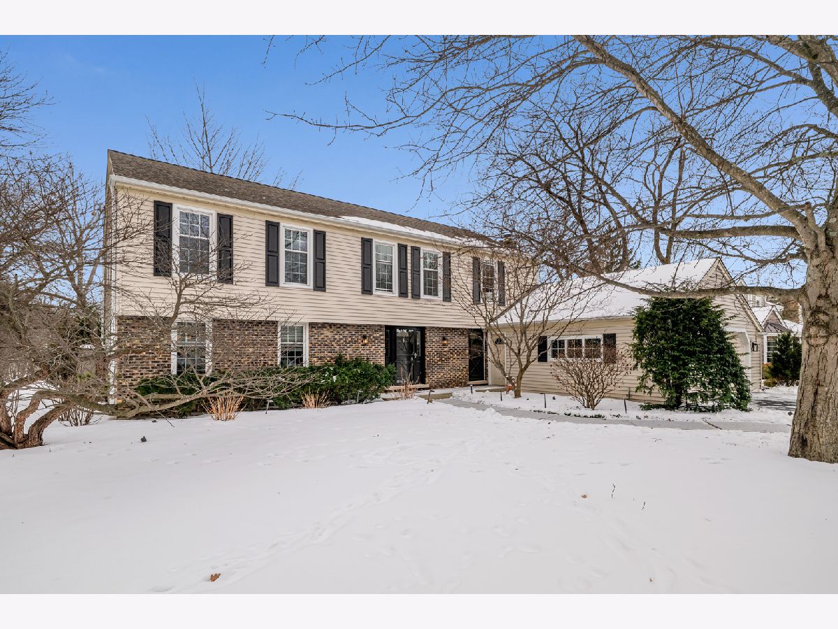  For Sale Lincolnshire Illinois, 41 Canterbury Road